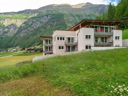Alluring Apartment In Zwieselstein With Ski Storage