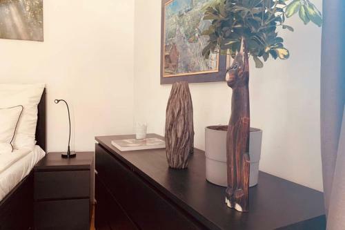 Spacious 1 Br City Apartment Belvedere