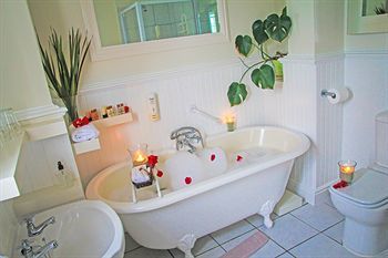 Bed & Breakfast Milkwood Manor On Sea