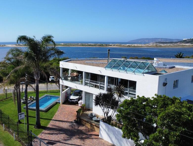 Hostal Sunshowers Plett