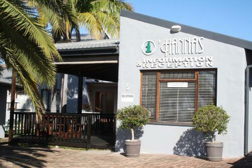 Bed & Breakfast Ohannas Bnb & Self Catering