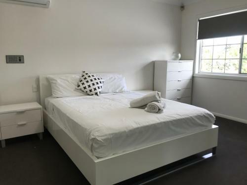 Townsville Wistaria Spacious Home