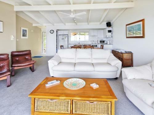 Somo Somo - 14 Ascot Avenue