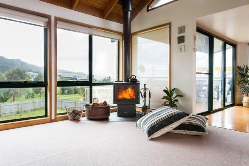*new Listing* Jugar House - Space For Everyone!