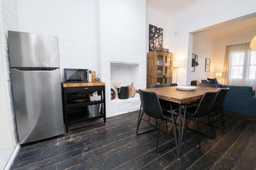 Keppel St Terrace Stylish And Central