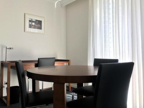 Brisbane City Apartments (Albert St Cbd)