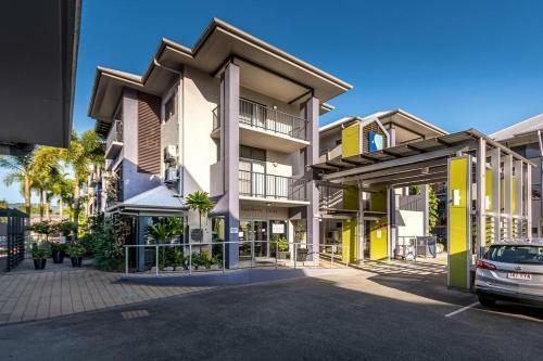 Centrally Located Apartment 1019