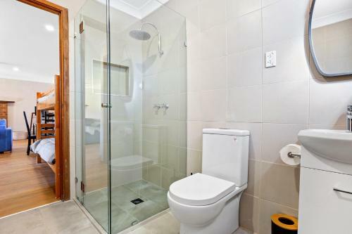Braeside Cabin One - Pinkwood