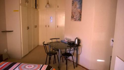 Hostal The Cottage