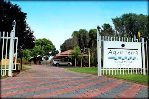 Hostal Aqua Terra Guest House