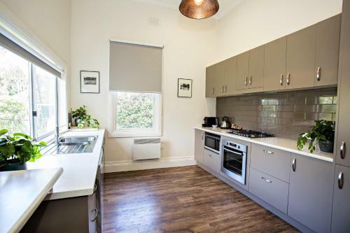 Hansen Street Retreat
