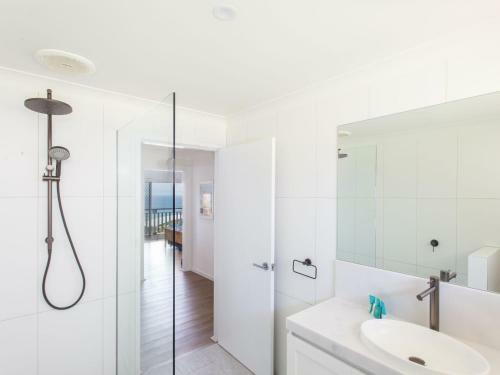 Aqua Palm With Sweeping One Mile Views