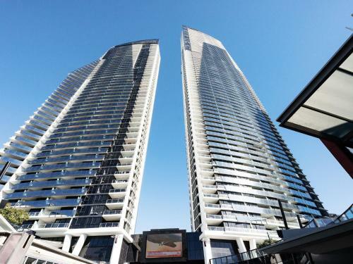 Circle On Cavill 52nd Floor Spacious Skyhome Apartment