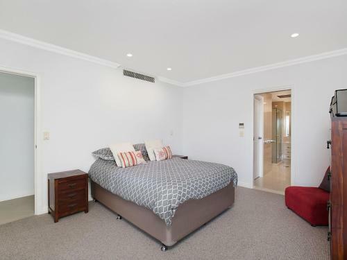 Solaya Unit 6 - Absolute Beachfront Apartment In Tugun, Gold Coast