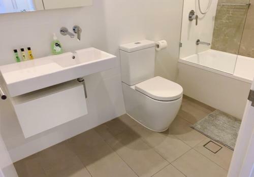Apartamento Brilliant Home To Surferparadise@riverview+parking