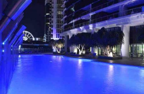 Breathtaking Views 4bd High Floor Lux Apartment