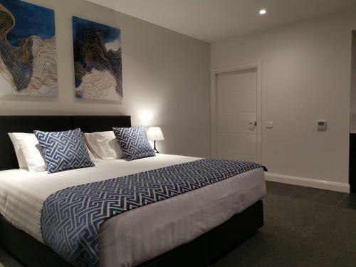 Hotel The Abbey Motel Goulburn