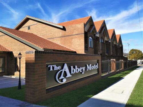 Hotel The Abbey Motel Goulburn