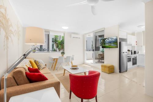 Apartamento Coastal Unit With Patio, Pool, Bbq And Parking