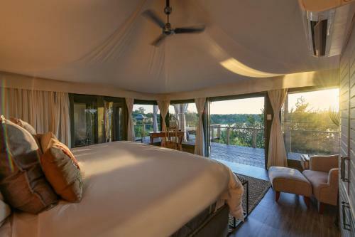Simbavati Hilltop Lodge