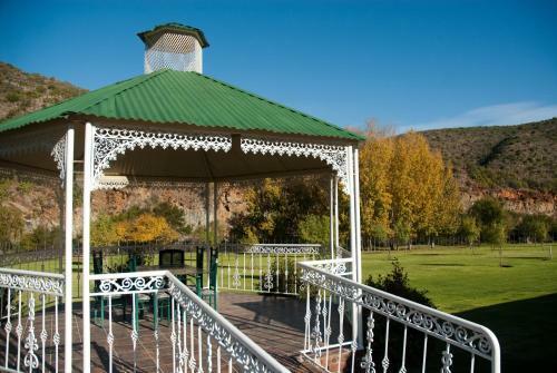 Old Mill Lodge & A La Carte Restaurant