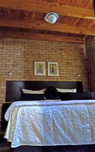 Hostal Eddies Self Catering Or B&B