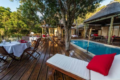 Bed & Breakfast Trogon House And Forest Spa