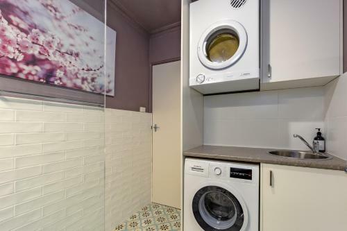 Adelines Apartment