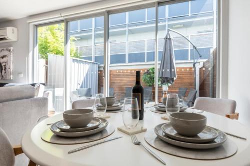 Apartamento Spacious Slick Inner West Pad W Private Patio