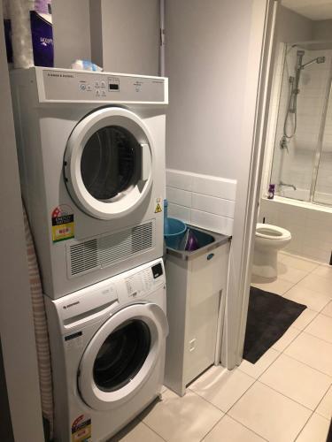 Apartamento Spacious Slick Inner West Pad W Private Patio