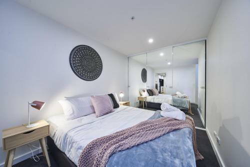 Mega Style Apartments Southbank Crown