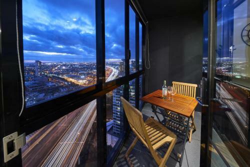 Mega Style Apartments Southbank Crown