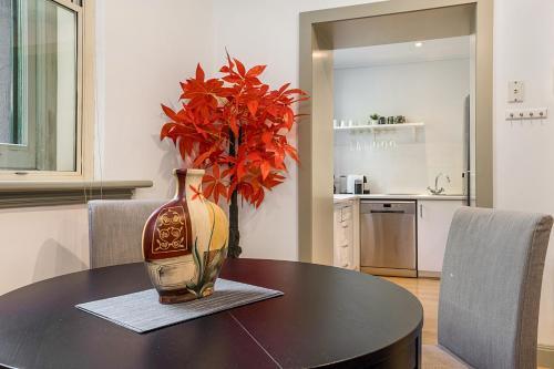 Apartamento Comfy 2-bed Unit In Cbd With Pool, Parking And Gym