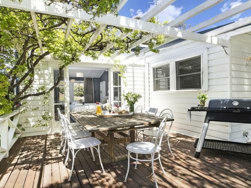 Bourne Cottage - Perfect For All Seasons