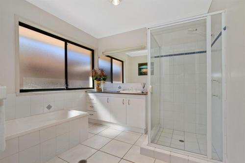 Beautiful Waterfront Home- Chelsea
