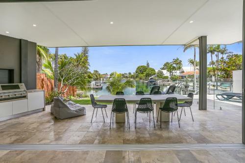 Go With The Flow, Noosa Sound