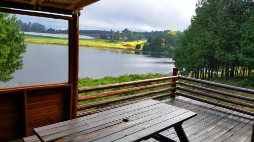 Hostal Stanford Lake Lodge