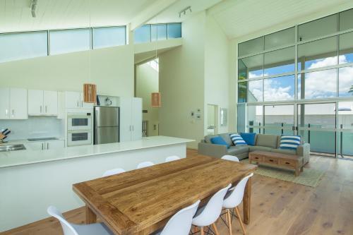 34 Cooran Court