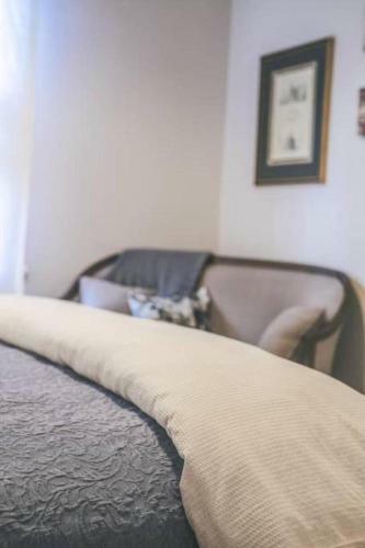 Ambrose On Byng - Central Location W/ 2 Bathroom