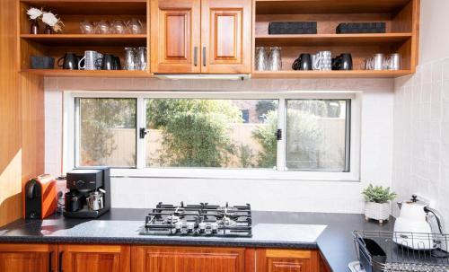 Roselawn Entertainer Large & Luxurious, Sleeps 12