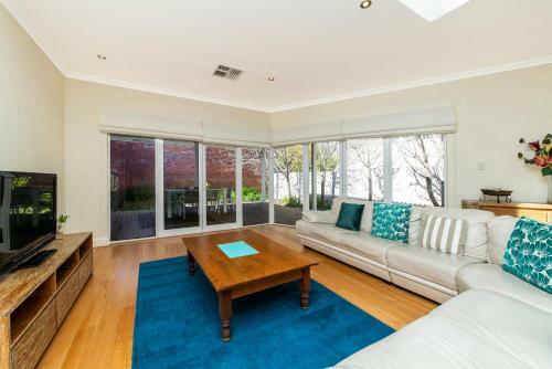 Inner Western Suburbs Retreat