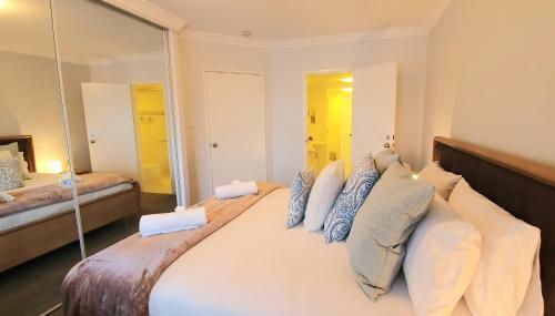 Sandcastles Beachfront ? Luxury Retreat Apartment