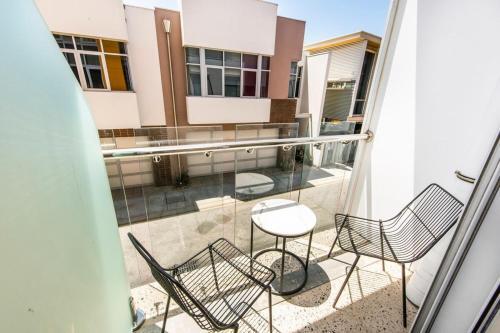 Traditional Room In Northbridge Rooftop Terrace