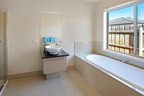 Toonalook Retreat - Pet Friendly And Close To Town
