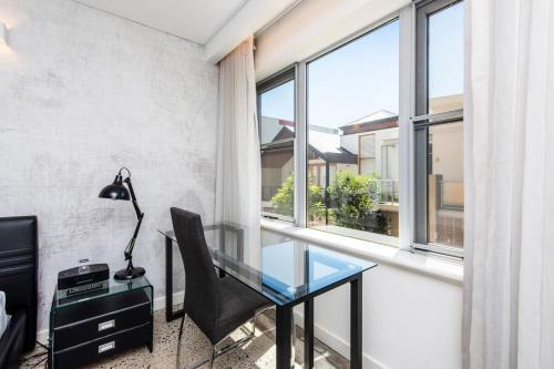 Private City Haven - Suite With Rooftop Terrace