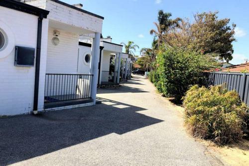 Apartamento Oceans Five Holiday Or Business Accommodation