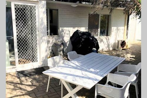 Apartamento Oceans Five Holiday Or Business Accommodation