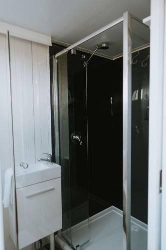 San Remo Krystal Waters Ocean View