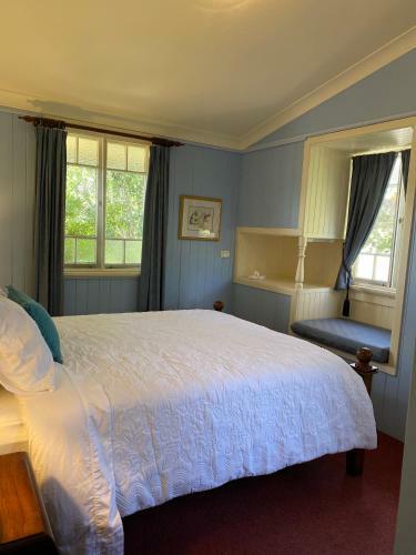 Bed & Breakfast Big Fella Wines & Accommodation