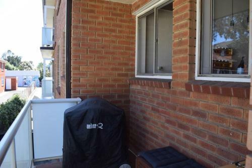 Stylish Modern Apartment In Marrickville